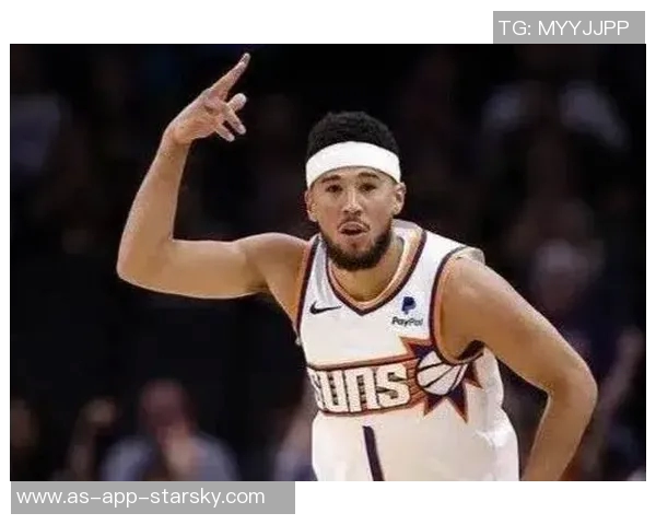 雷霆三分如虹狄龙替补席无奈神情引发网友热议