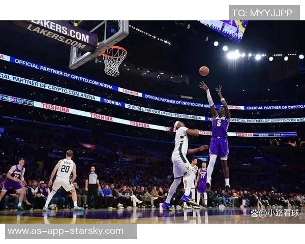 詹姆斯缺阵湖人急需艾顿挺身而出助力球队重振士气 詹姆斯缺阵湖人急需艾顿挺身而出助力球队重振士气