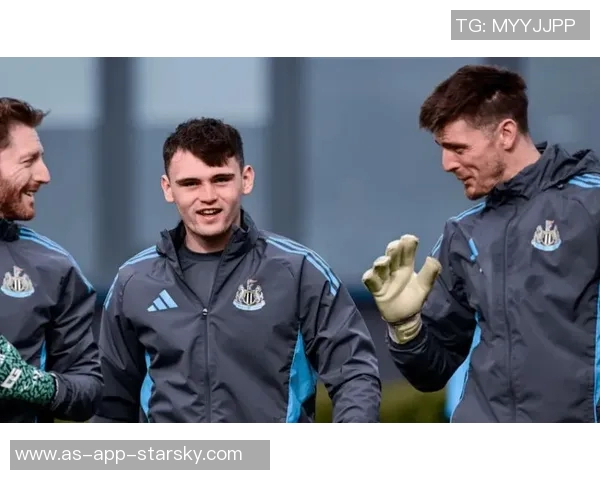 纽卡斯尔对阵卡拉巴赫比赛裁判确认意大利裁判马萨执法引关注 纽卡斯尔对阵卡拉巴赫比赛裁判确认意大利裁判马萨执法引关注