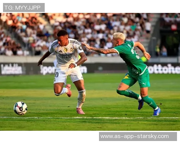 卡瓦哈尔伤后首次回归皇马合练姆巴佩继续专注恢复训练 卡瓦哈尔伤后首次回归皇马合练姆巴佩继续专注恢复训练