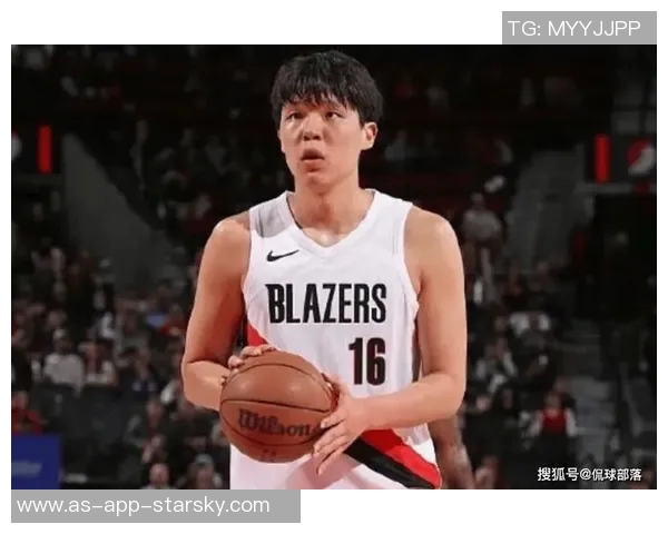 比卢普斯称赞杨瀚森适应能力强但仍需继续努力提升语言和文化素养